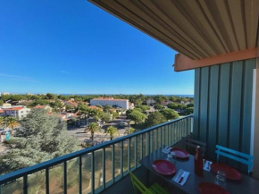 Appartement T2 rénové, proche plage, parking sécurisé - FR-1-388-154